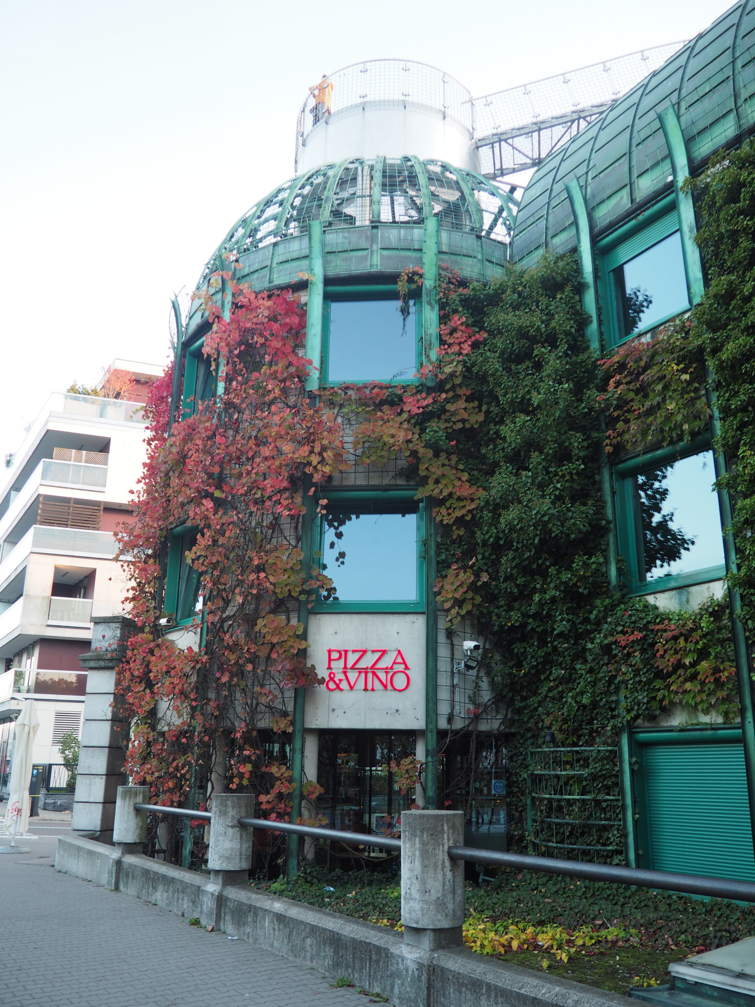 Zdjęcie architektury budynku Biblioteka Uniwersytecka w Warszawie